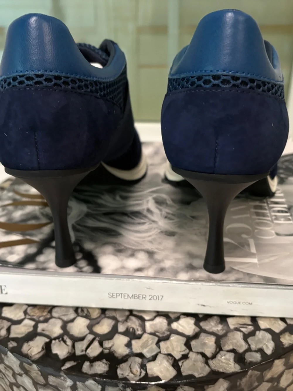Sneex NIB The Icon Size 7 Indigo Blue (Box and Shoe Bags Included) - Picture 3 of 5